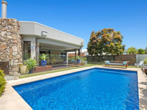 The Doggy Beach House at Pottsville, Pottsville